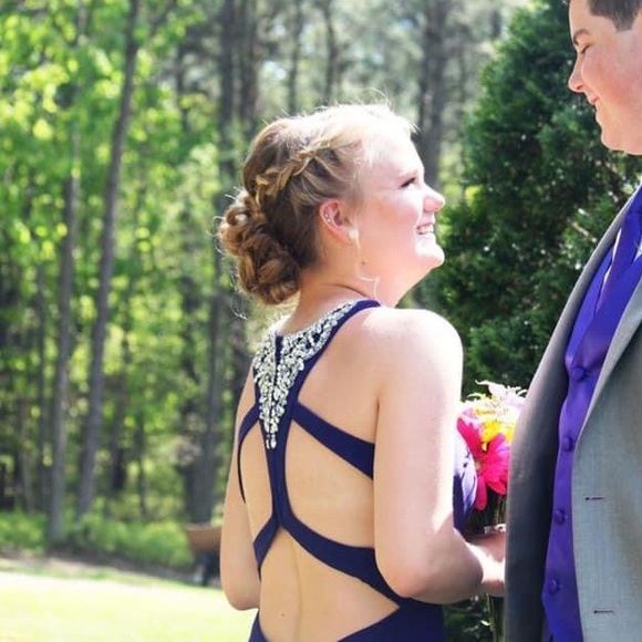 Prom Dress - Picture 3 of 5